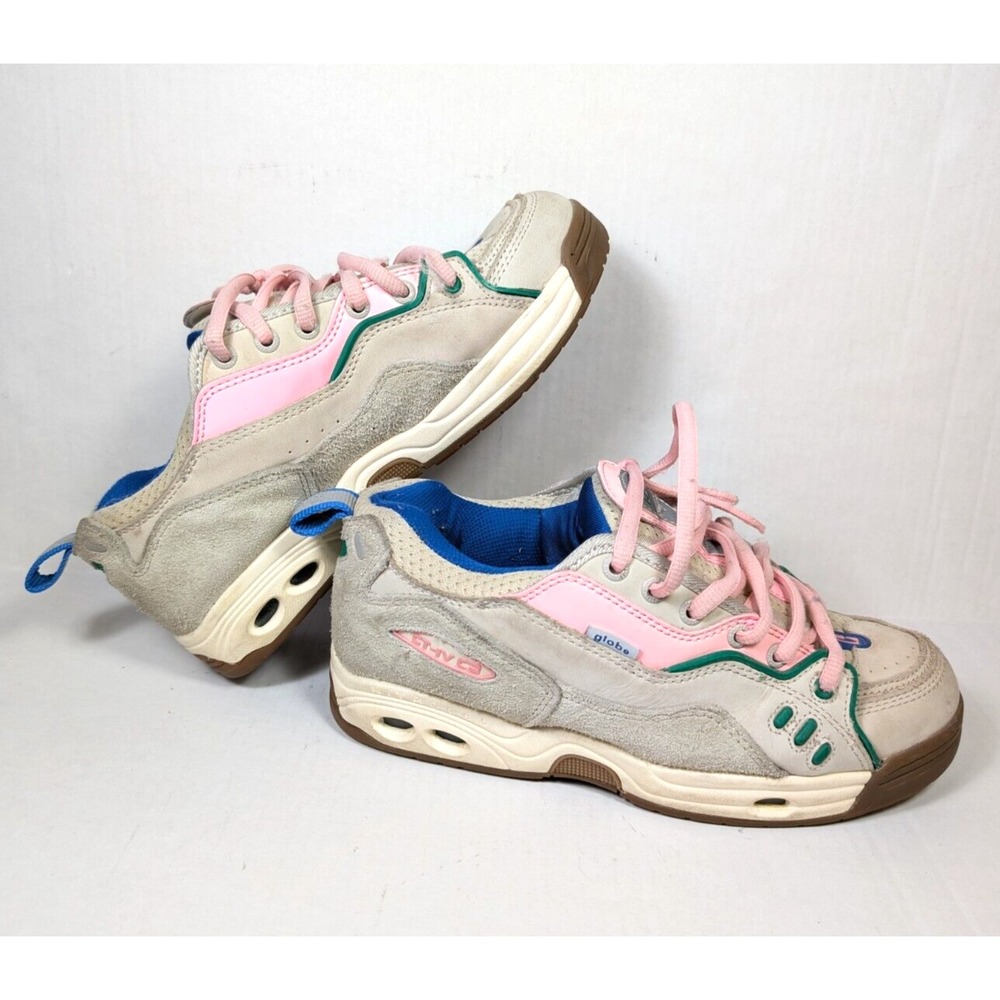 Vintage Globe Skate Shoes Womens 9.5 CT-IV‎ Classic Silver Birch Pink Gum Mens 8